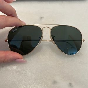 Ray-Ban Aviator Classic Sunglasses